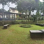 Villa Utama Pondok Yedidah